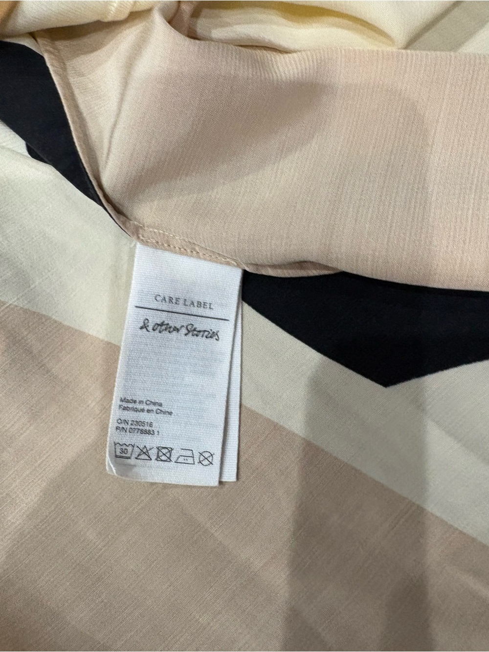 & Other Stories Beige and Cream Patterned Shirt Dress 6 two small stains see pic - Picture 14 of 15